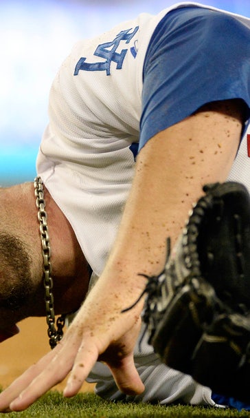 Dodgers fall to Cubs in injury-filled night